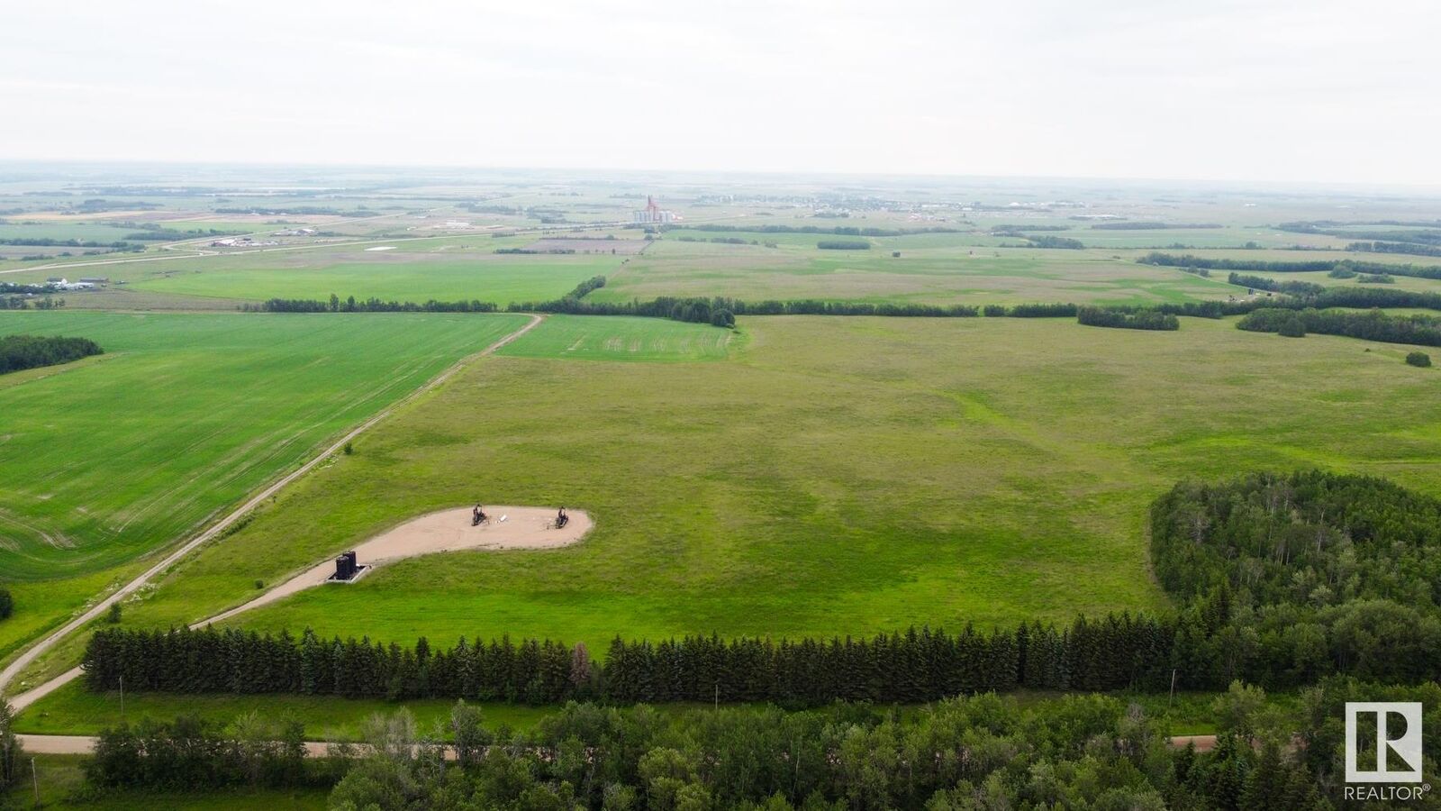 Property Photo:  553zz Range Road 201  AB T0B 2R0 