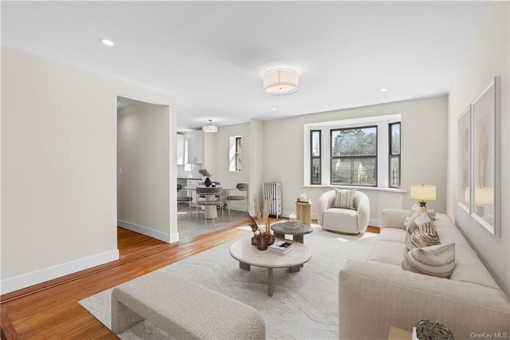 Property Photo:  130 Centre Avenue 5D  NY 10805 