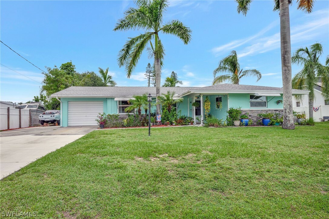 Property Photo:  12315 Davis Boulevard  FL 33905 