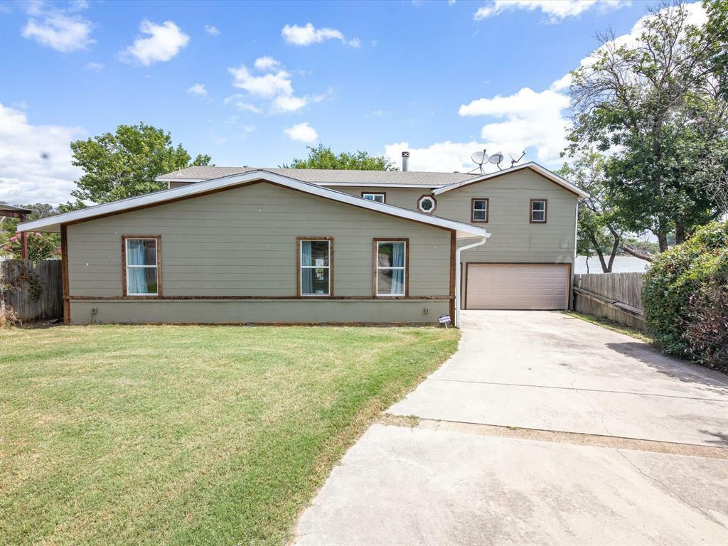 Photo de la propriété:  7066 Rucker Street  TX 76020 