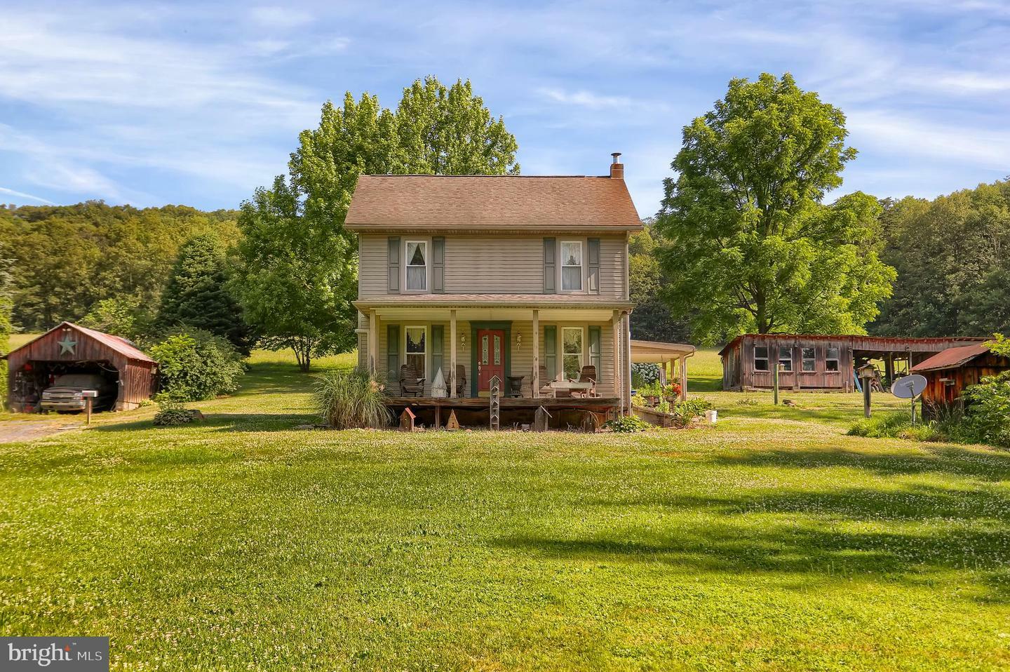 Property Photo:  1697 Mannsville Road  PA 17024 