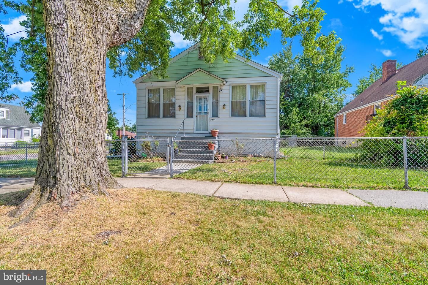 Property Photo: 2801 Oakley Avenue MD 21215
