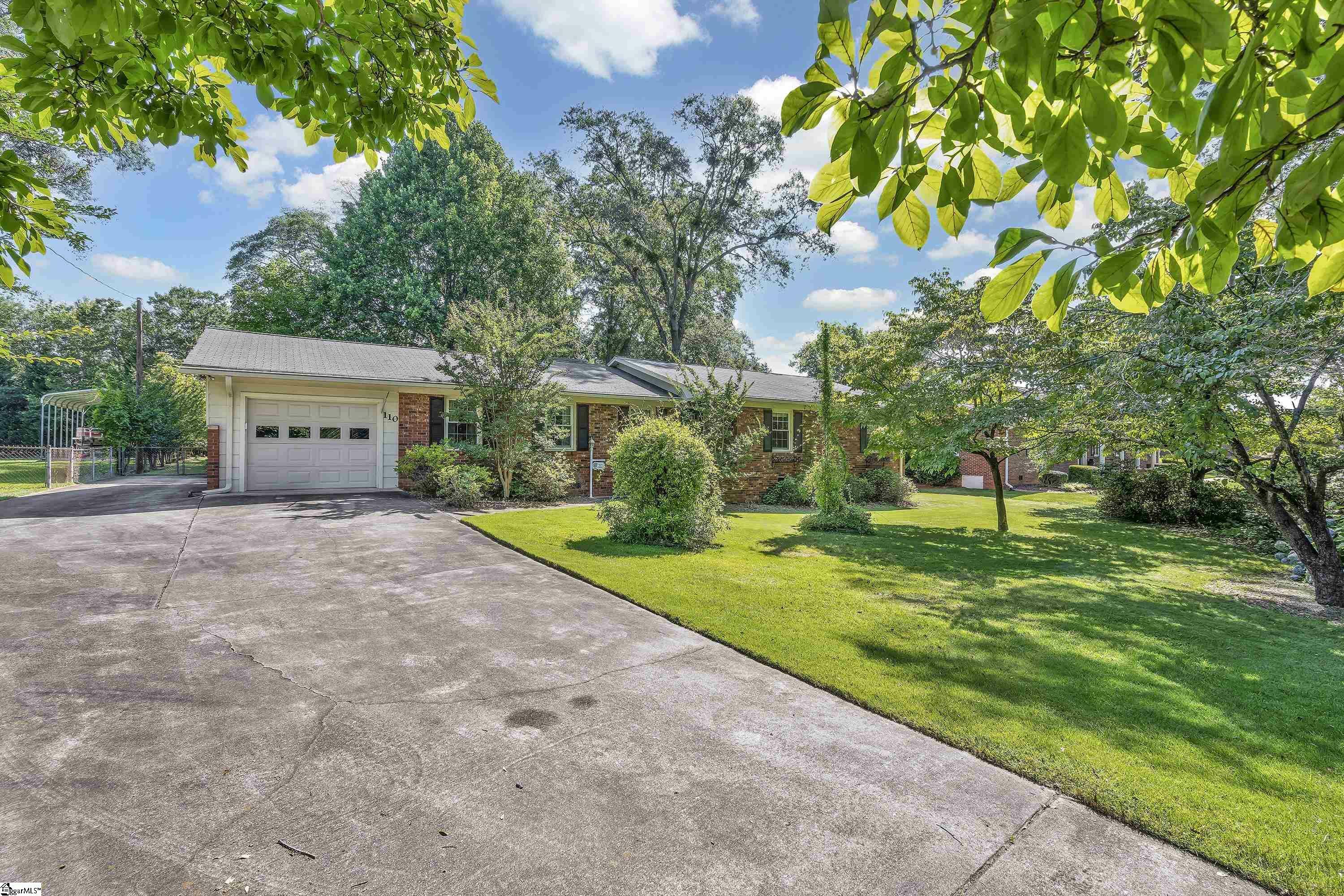 Property Photo:  110 Ridgeway Road  SC 29301 