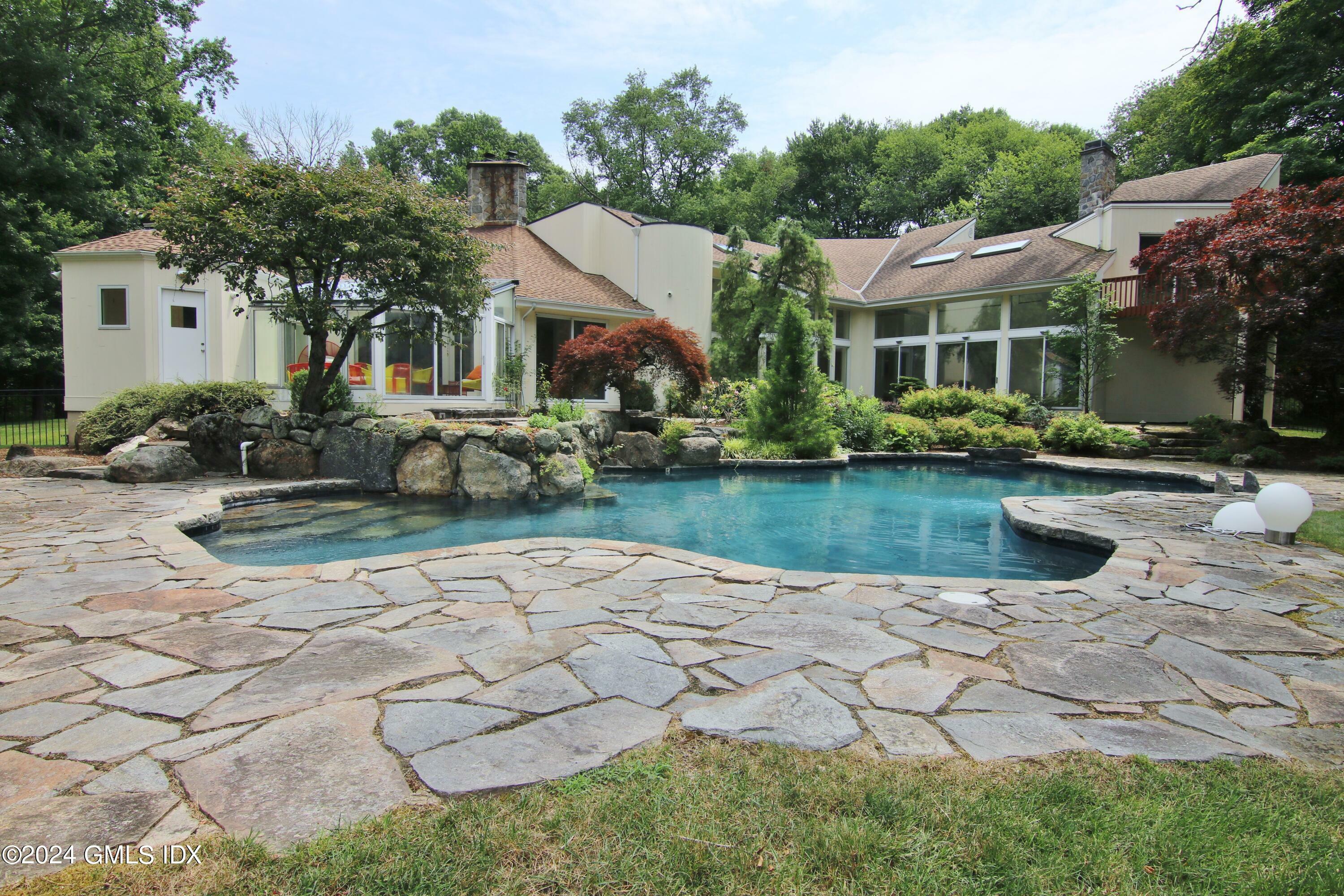 Property Photo: 897 Lake Avenue CT 06831