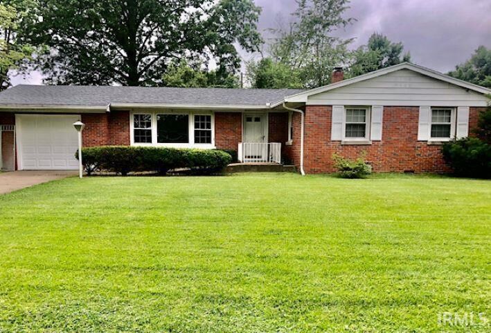 Property Photo: 1411 Bradford Court IN 47715