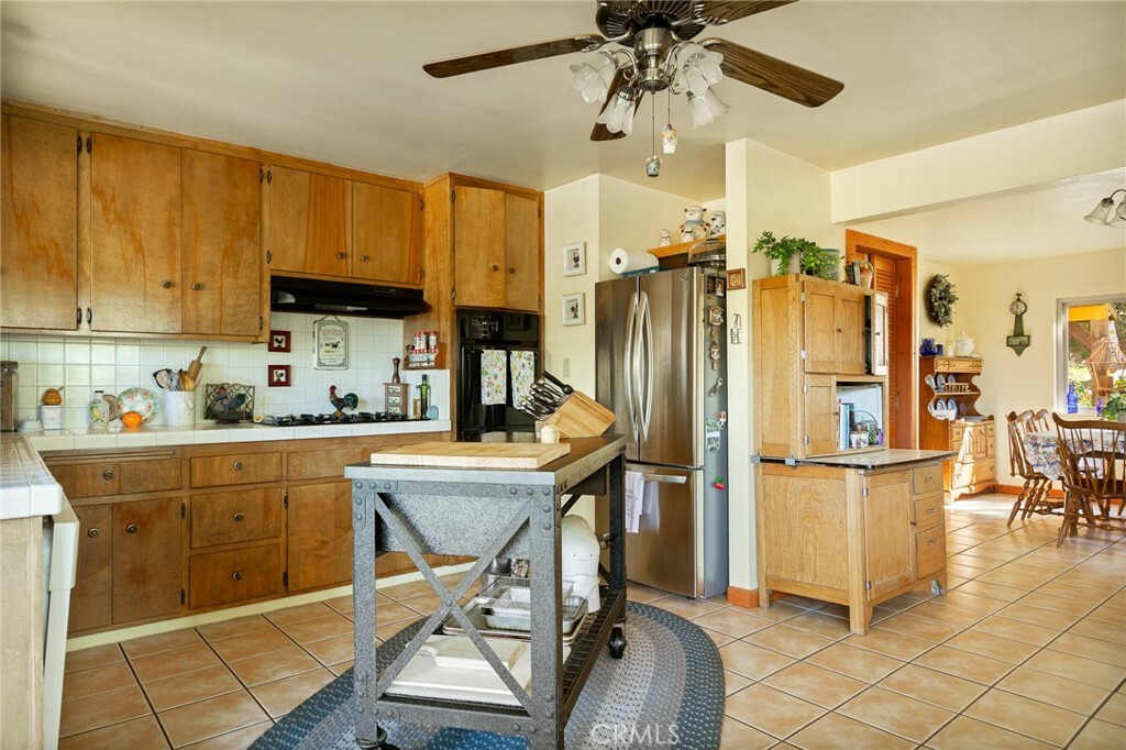 Property Photo:  524 Sunset View Road  CA 92391 