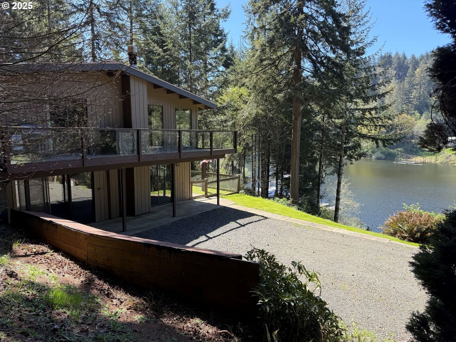 Property Photo: 2822 S Tenmile Lake OR 97449
