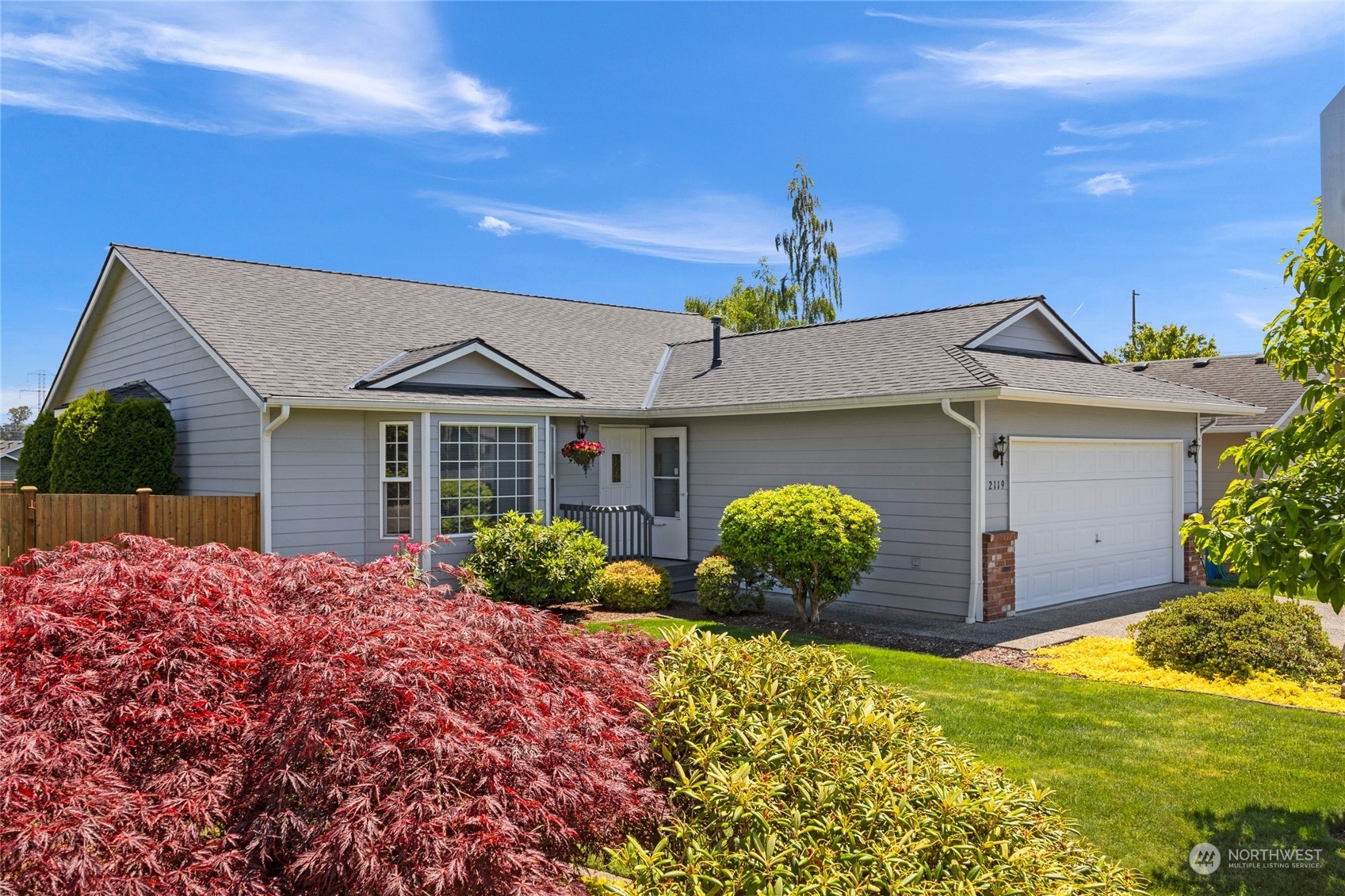 Property Photo:  2119 Northlake Avenue  WA 98290 