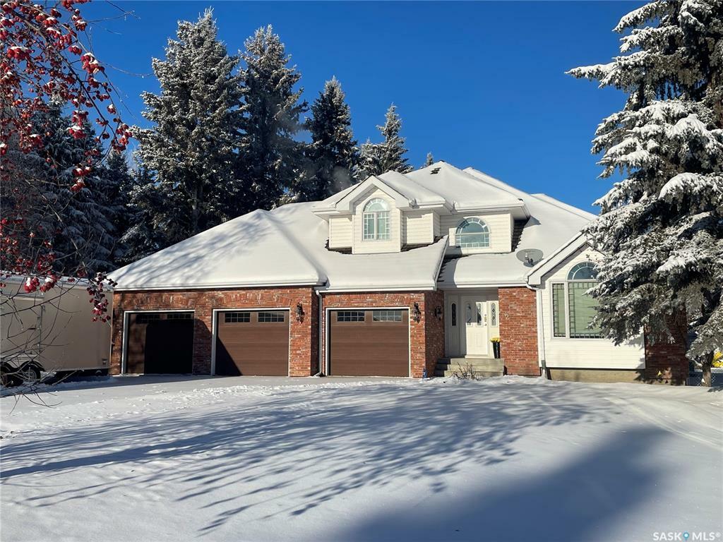 Property Photo:  2 Evergreen Estates Drive  SK S9X 1G3 