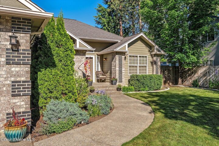 Home for sale in Post Falls 303 S Riverside Harbor Dr, Post Falls, ID