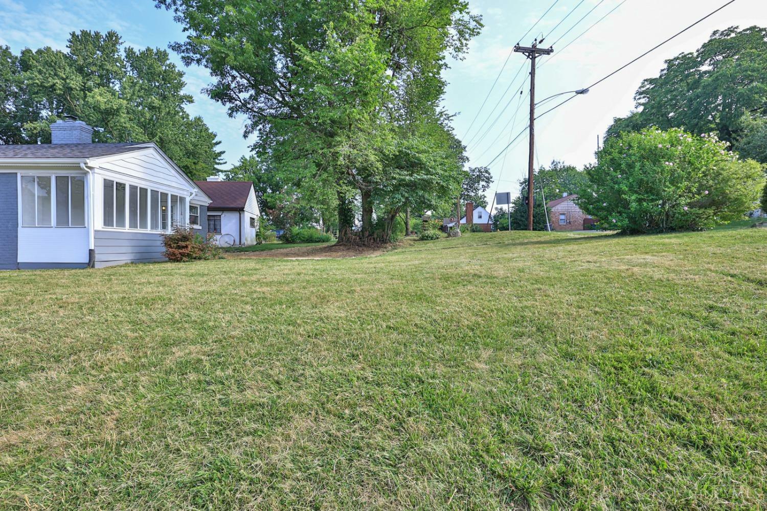 Property Photo:  2204 Kipling Avenue  OH 45239 