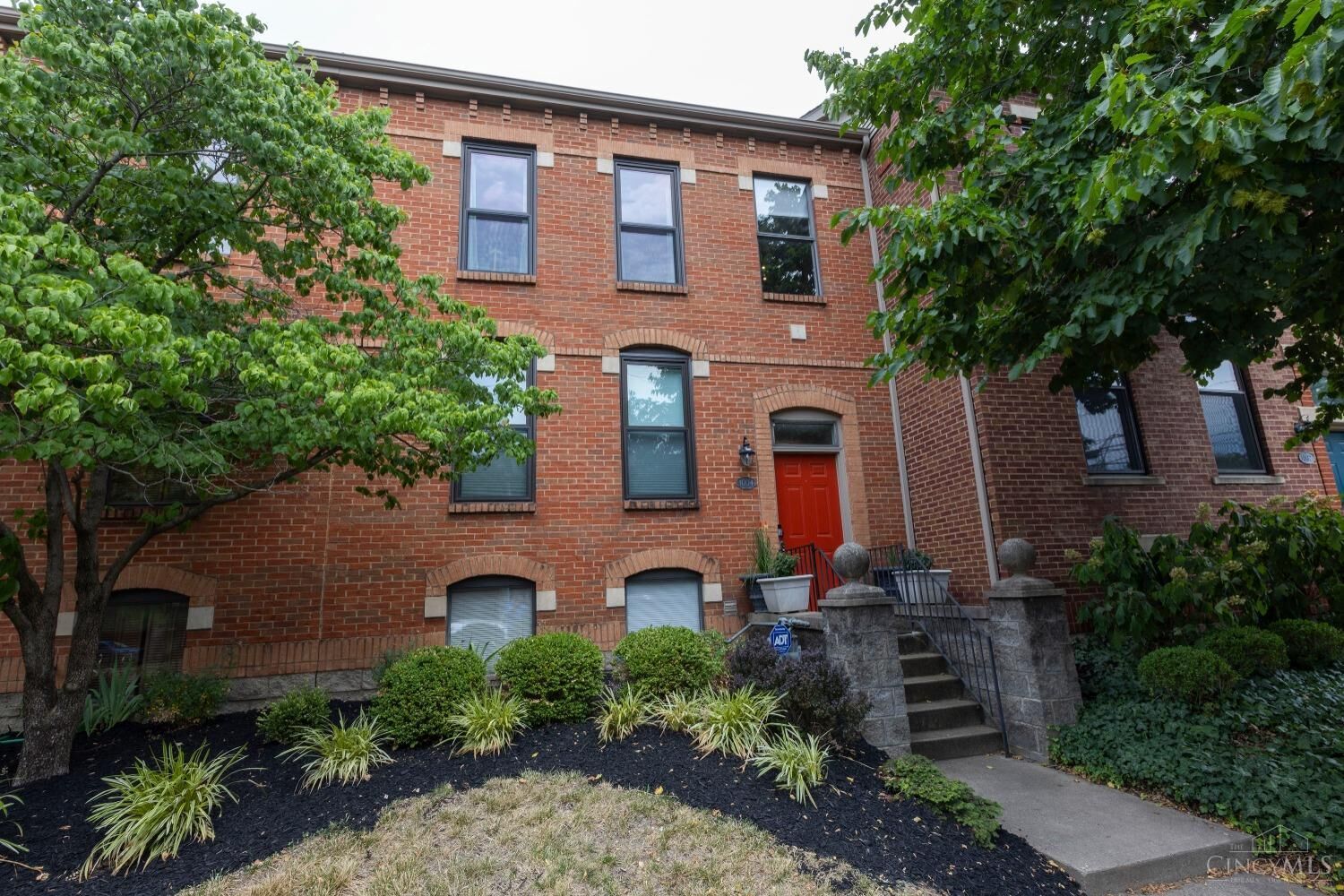 Property Photo: 1004 John Street OH 45203