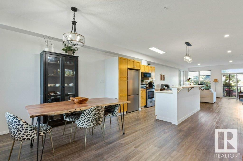 Photo de la propriété:  9507 101 Avenue NW 213  AB T5H 4R1 