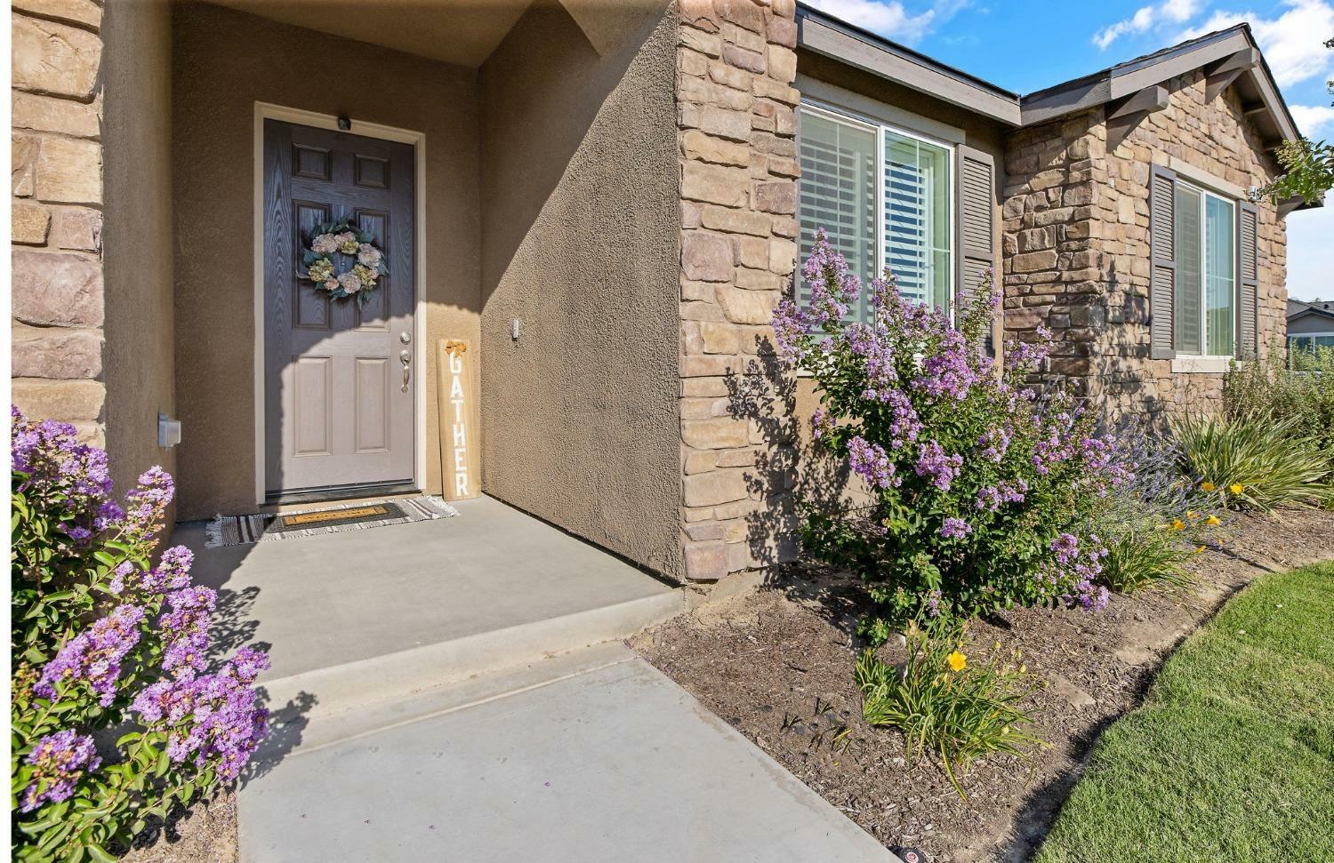 Property Photo:  4044 S Fontana  CA 93277 