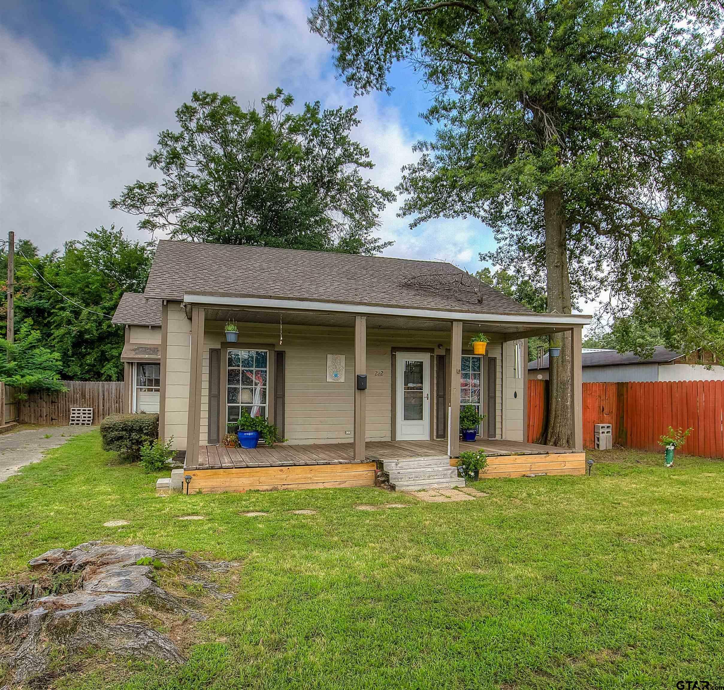 Property Photo:  222 Ponder St.  TX 75482 