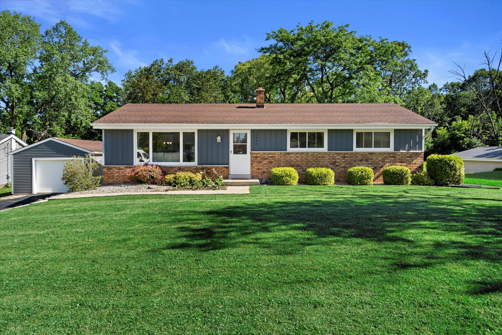 Property Photo: 3630 E Obrien Rd WI 53154