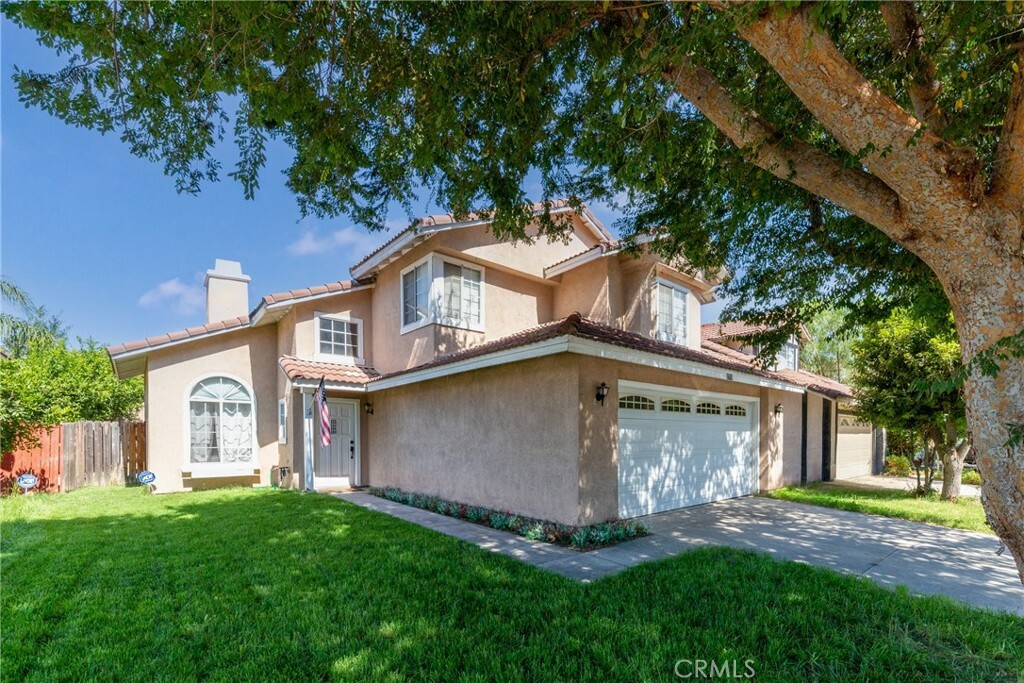 Property Photo:  2712 Annapolis Circle  CA 92408 