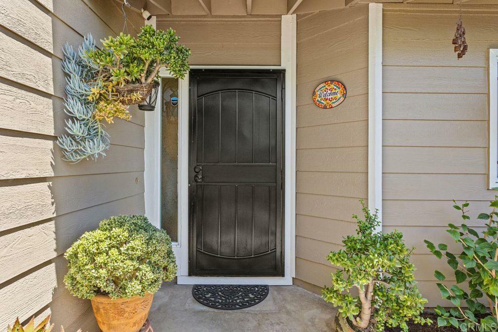 Property Photo:  960 Prestwick Court  CA 92081 