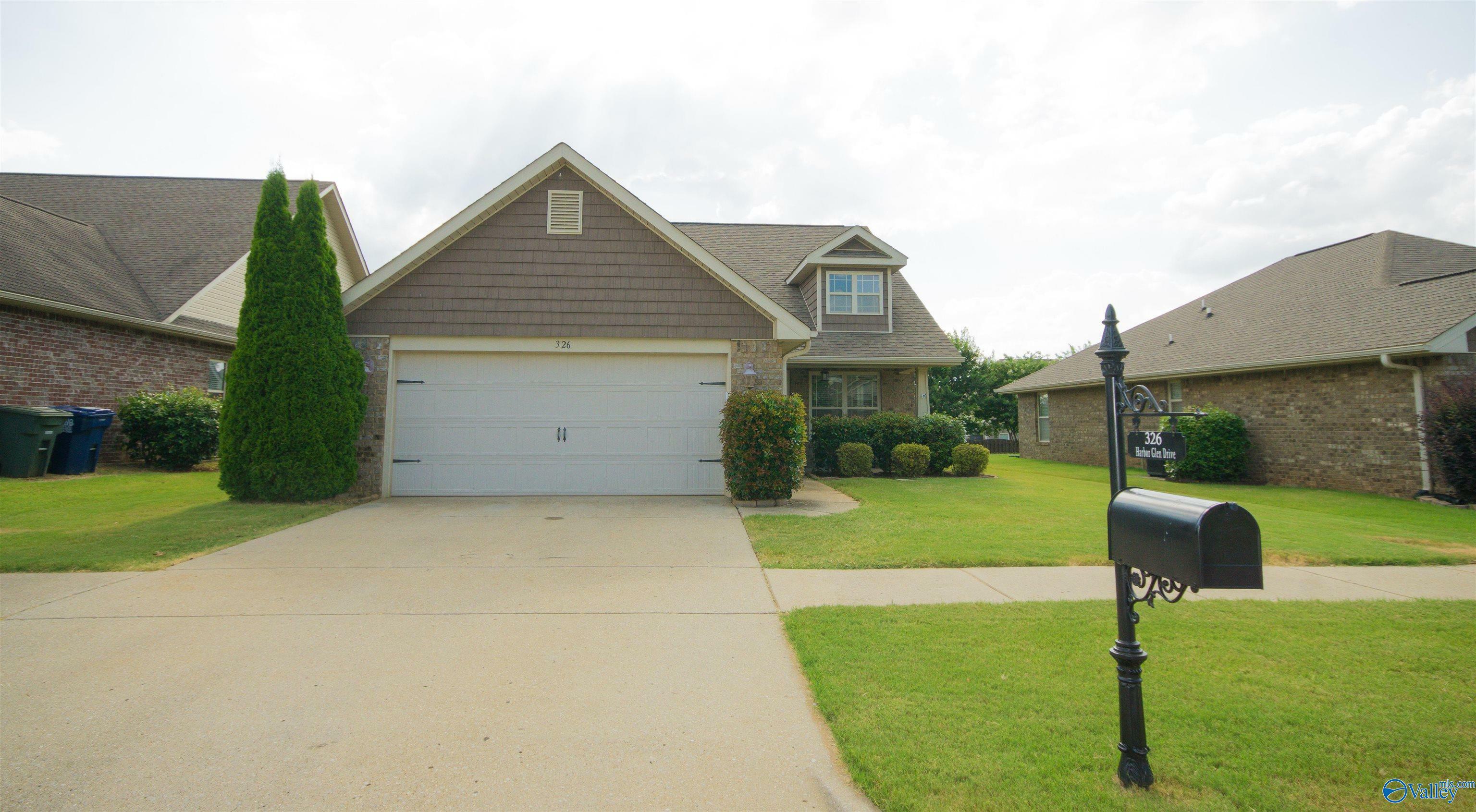 Property Photo:  326 Harbor Glen Drive  AL 35756 