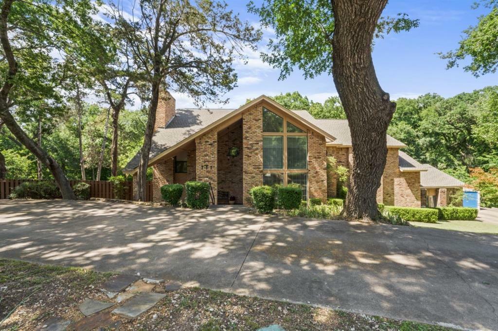 Property Photo:  711 Ida Vista Court  TX 75116 