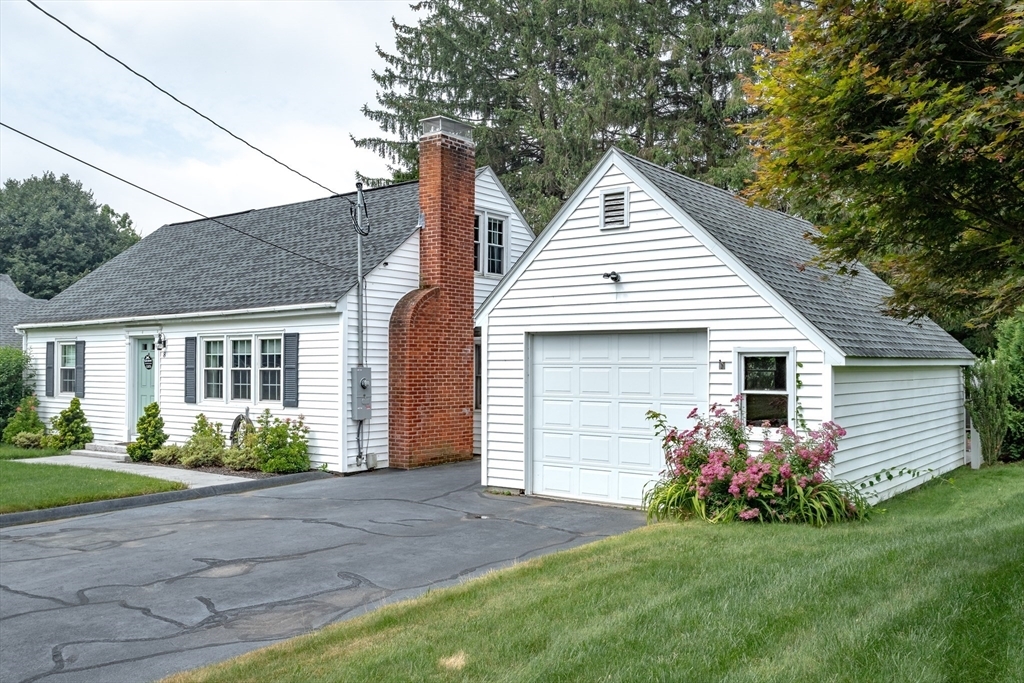 Property Photo: 8 Savoy Ave MA 01028