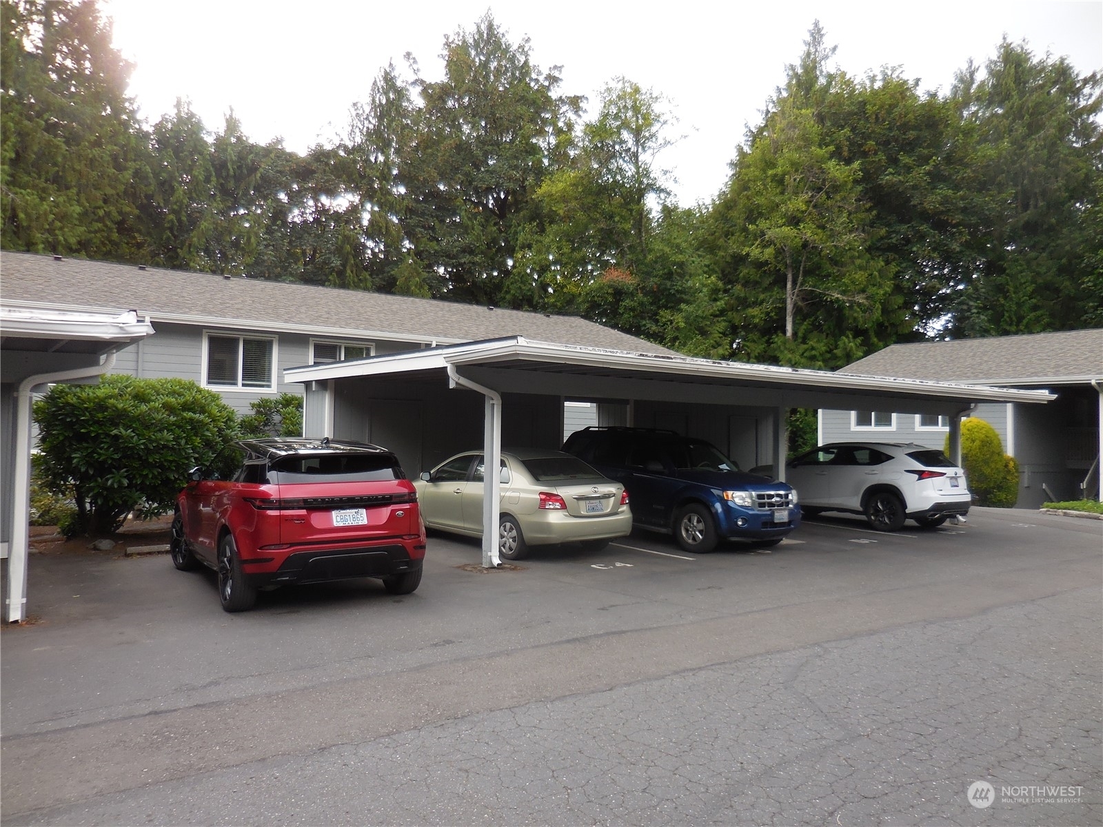 Property Photo:  2949 SE Mile Hill Drive C-8  WA 98366 