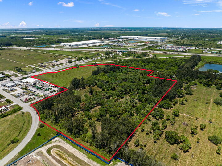 Property Photo: 6200 Orange Avenue FL 34947