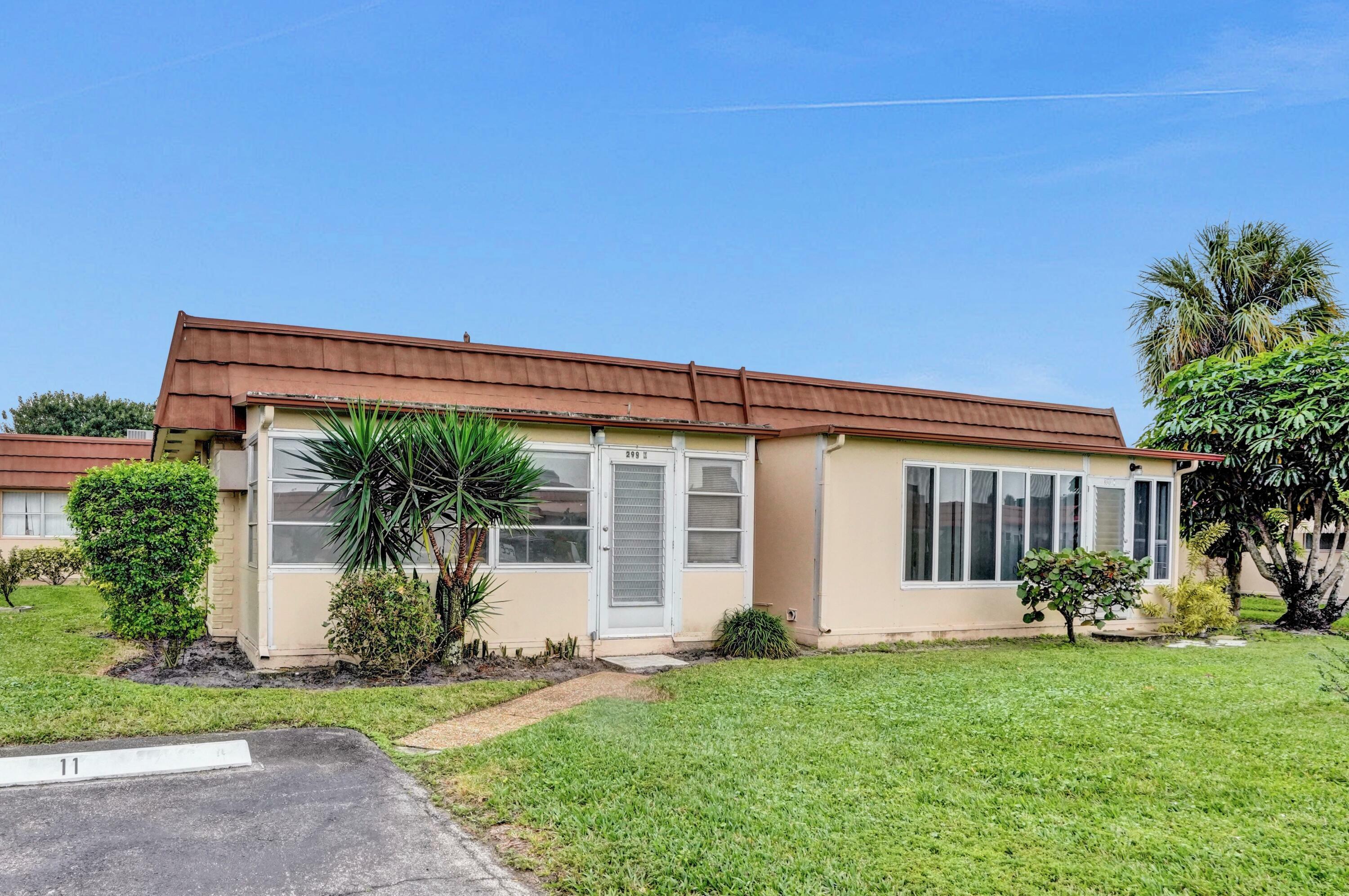 Property Photo:  299 Seville M  FL 33446 