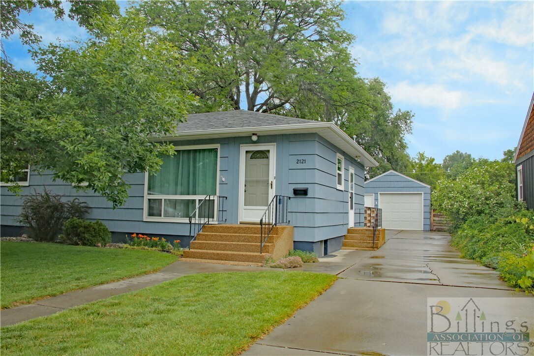 Property Photo:  2121 Wyoming Avenue  MT 59102 