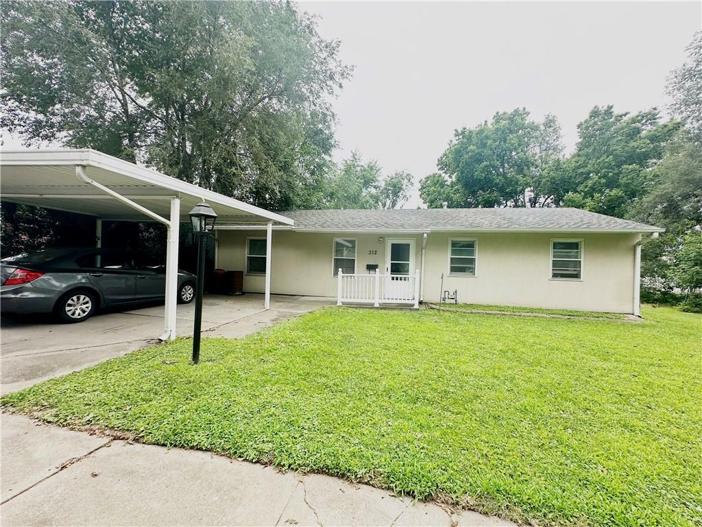 Property Photo: 312 W Kansas Avenue MO 64504