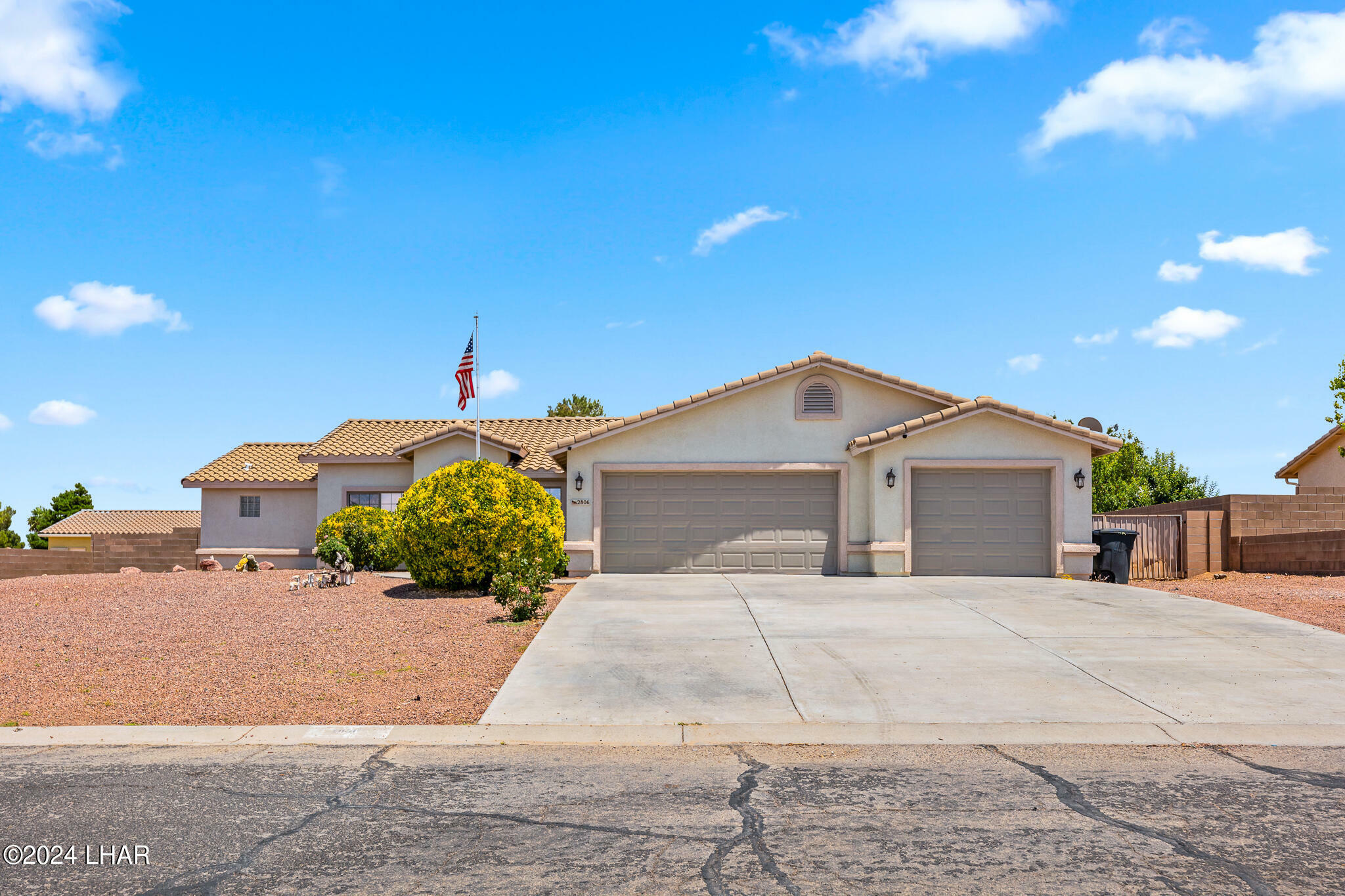 Property Photo:  2806 Mountain Trail Rd  AZ 86401 