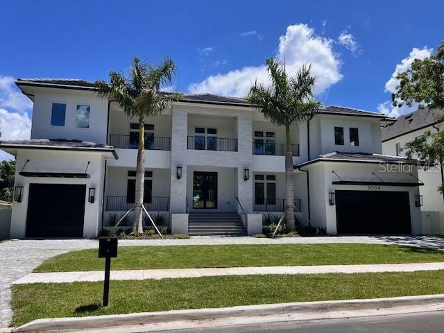 Property Photo: 5004 W Poe Avenue FL 33629