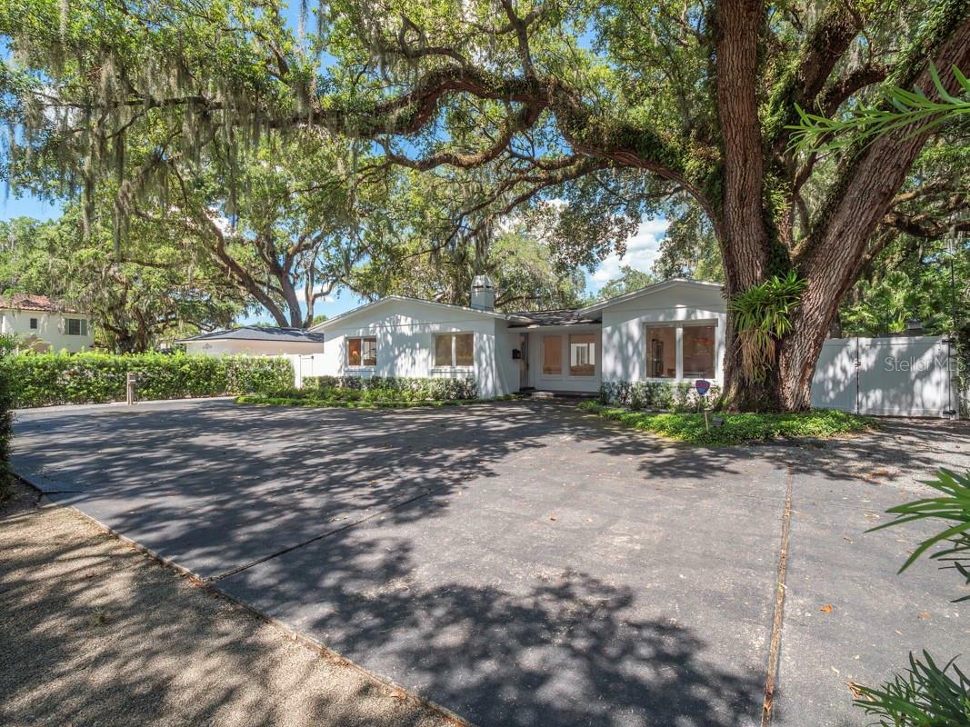 Property Photo:  1932 Temple Drive  FL 32789 