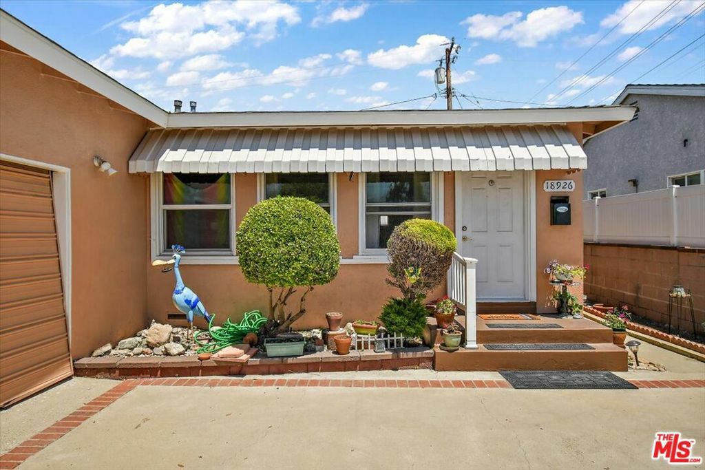 Property Photo:  18926 Felbar Avenue  CA 90504 