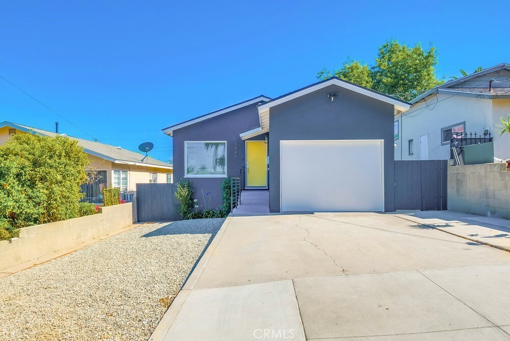 Property Photo:  1047 Meramec Avenue  CA 90731 