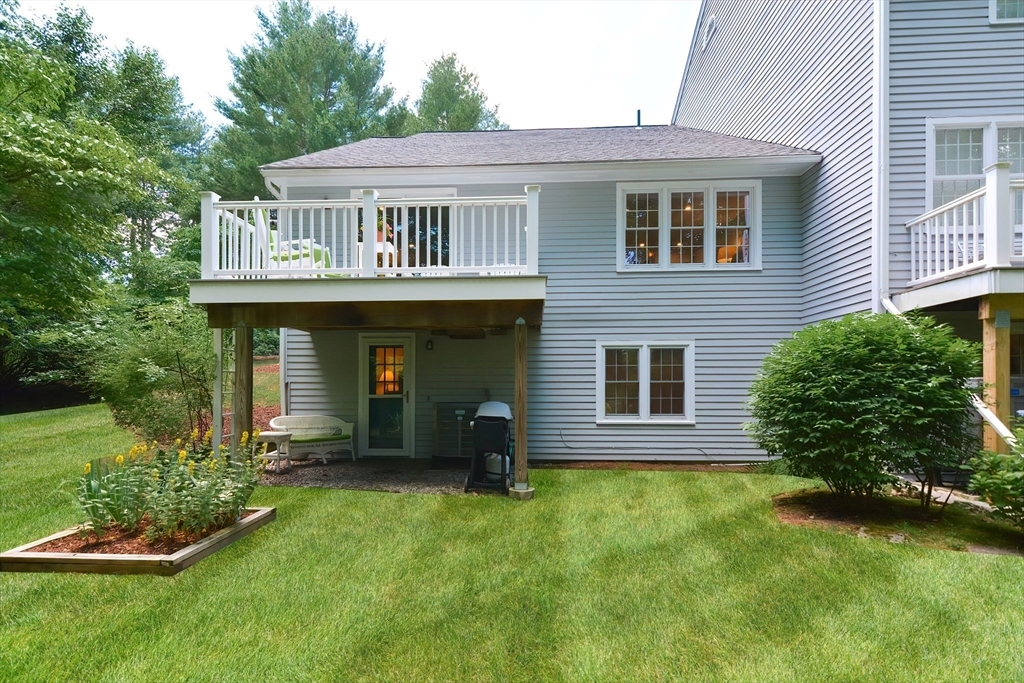 Property Photo:  1 Laurelwood Dr 1  MA 01747 