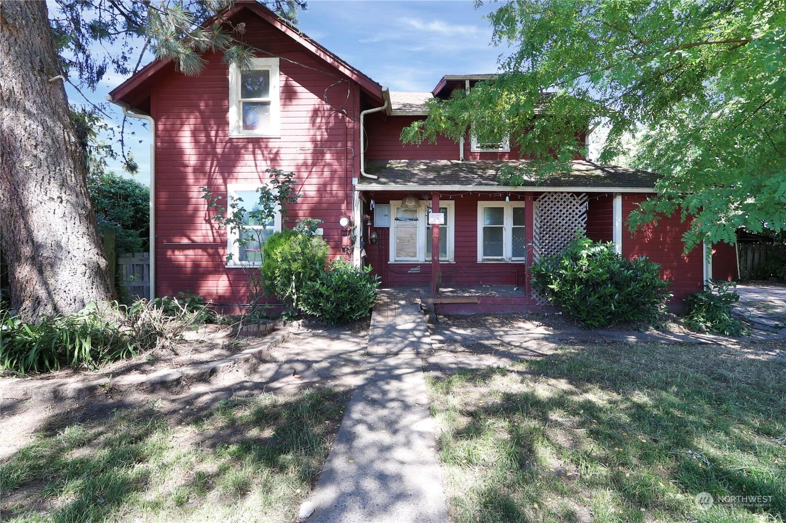 Property Photo:  1730  Wood Avenue  WA 98390 