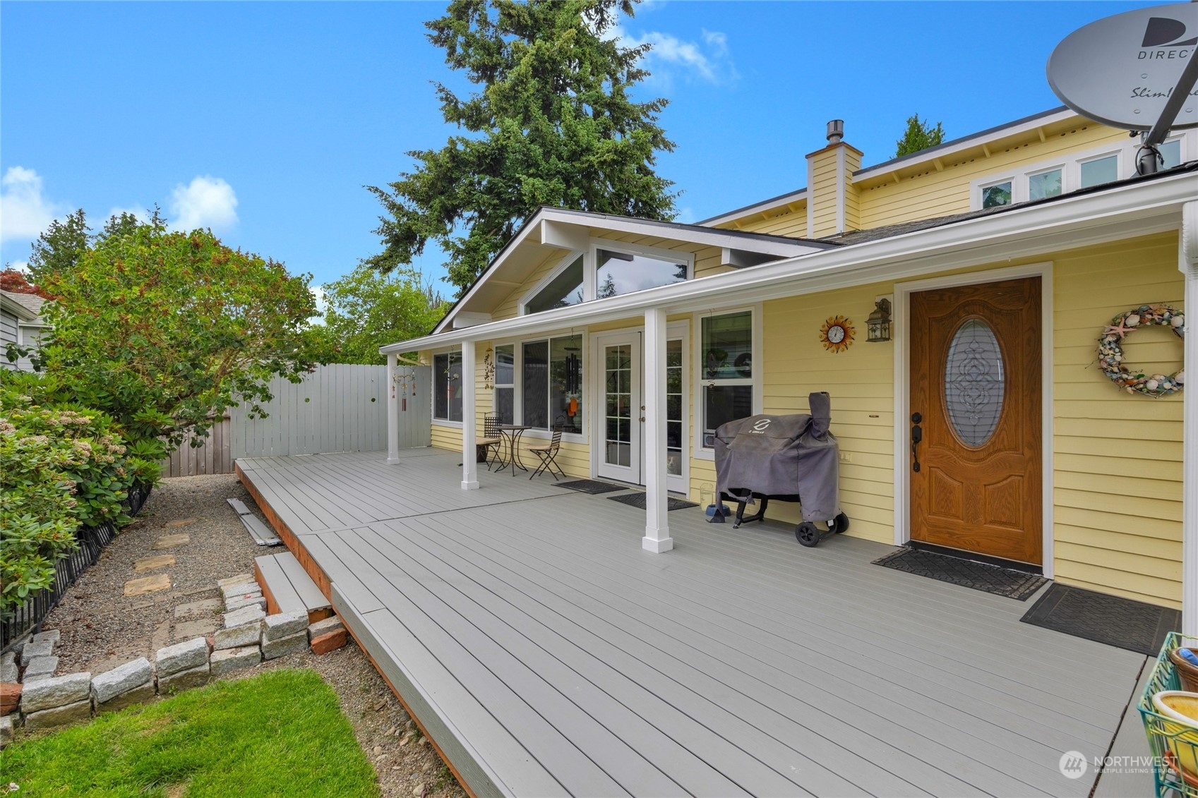 Property Photo:  9506 2nd Avenue SE  WA 98208 