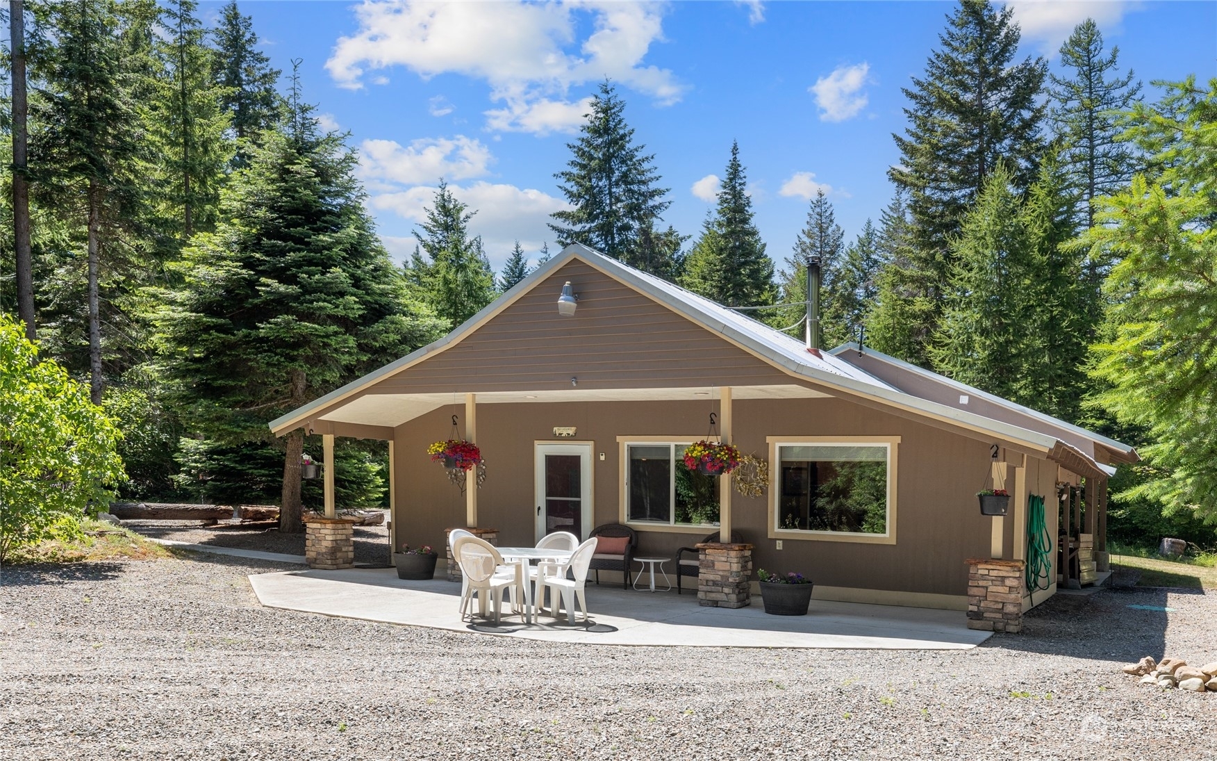 Property Photo:  251 Chelan Lane  WA 98922 