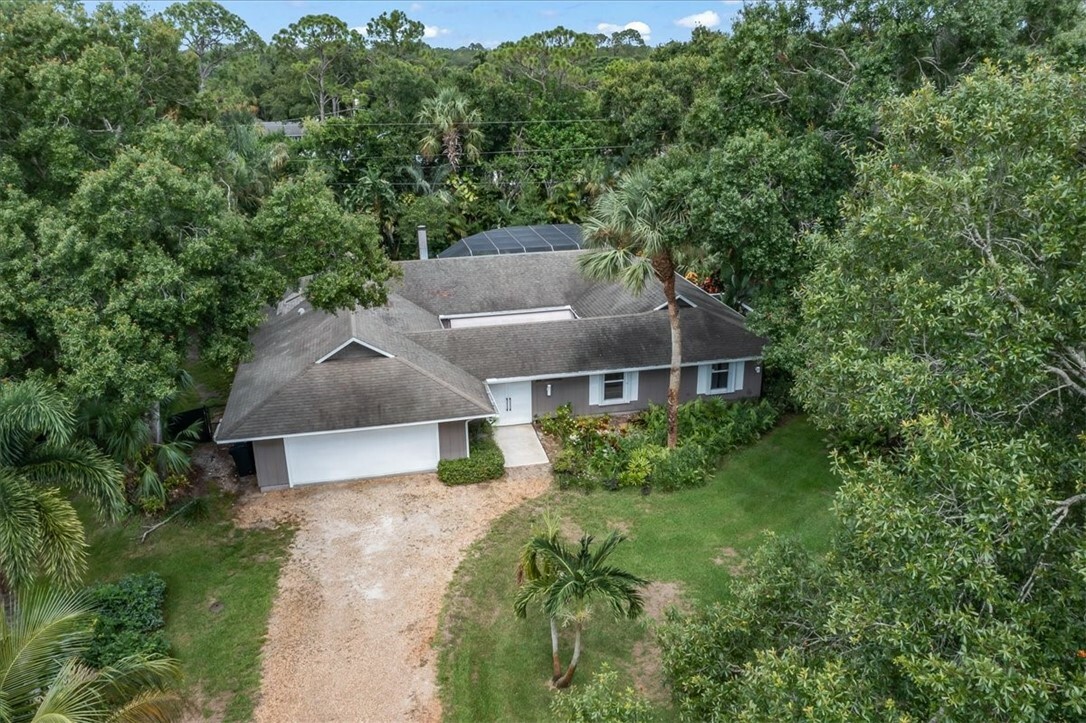 Property Photo:  1140 40th Avenue SW  FL 32968 