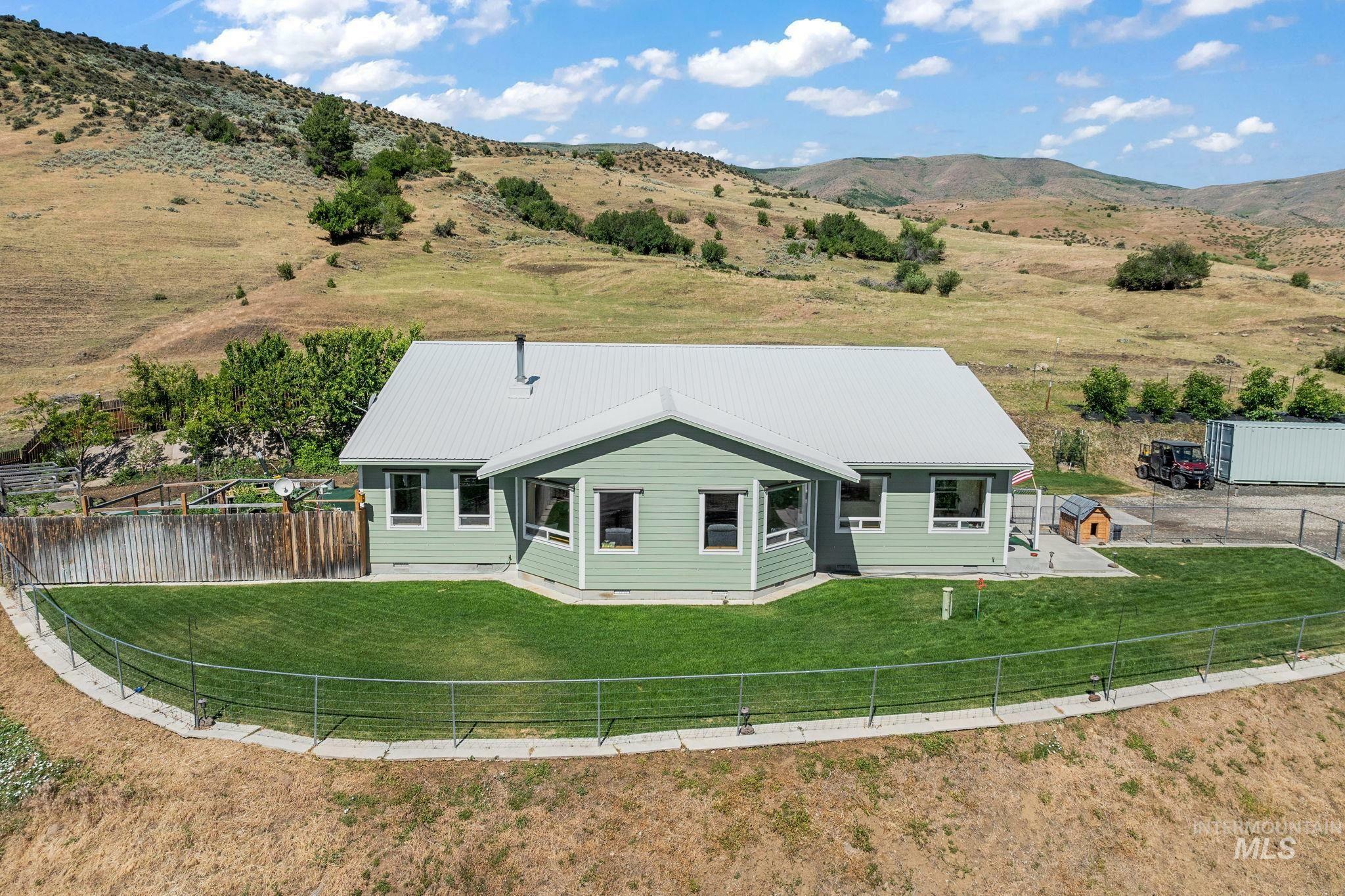 MLS#98916120: 22625 Baldwin Ln, Ola, ID 83657