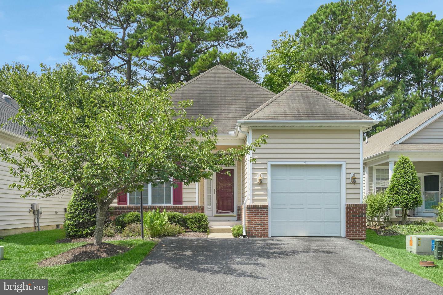 Property Photo:  4 Chatham Court  MD 21811 