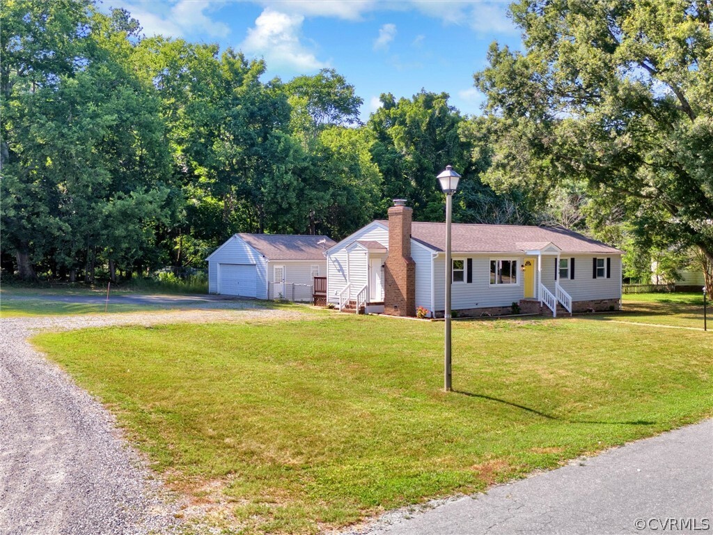 Property Photo:  1004 Collingwood Drive  VA 23860 