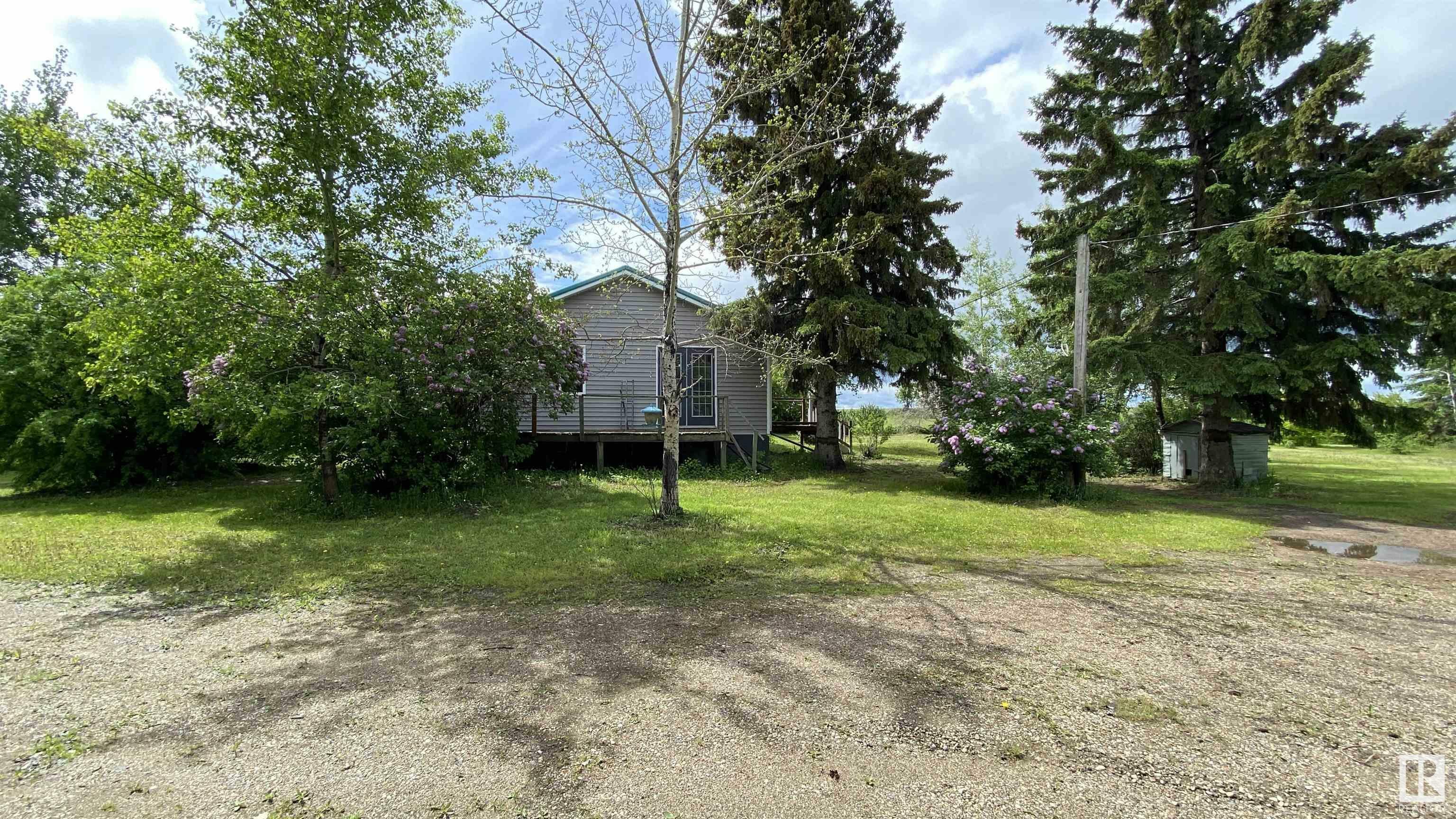 Property Photo:  59310 Rng Rd 112  AB T0A 0C0 