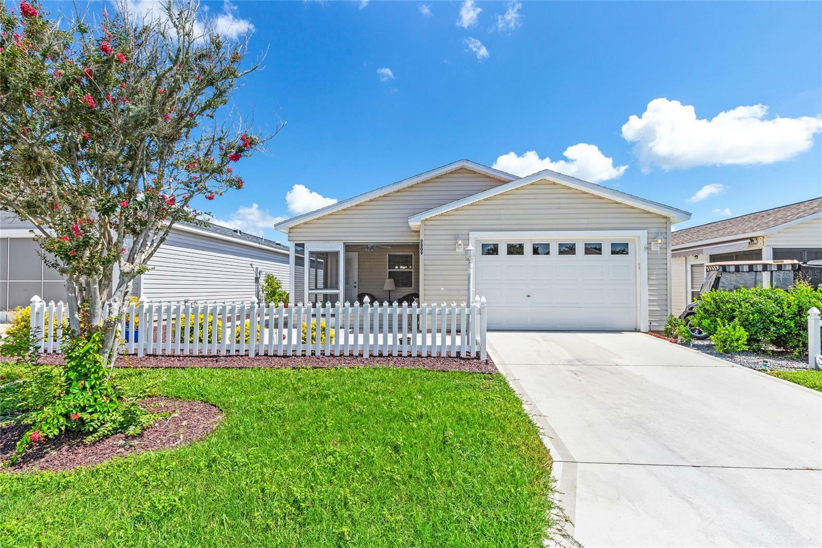 Property Photo:  2809 Burgos Drive  FL 32162 