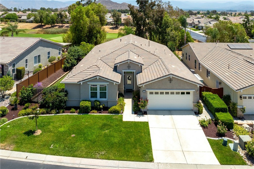 Property Photo:  468 Olazabal Dr  CA 92545 