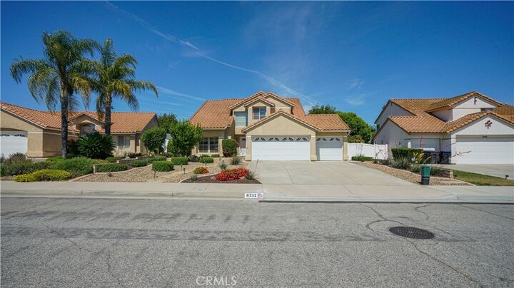 Property Photo: 8732 Oakthorn Circle CA 92508
