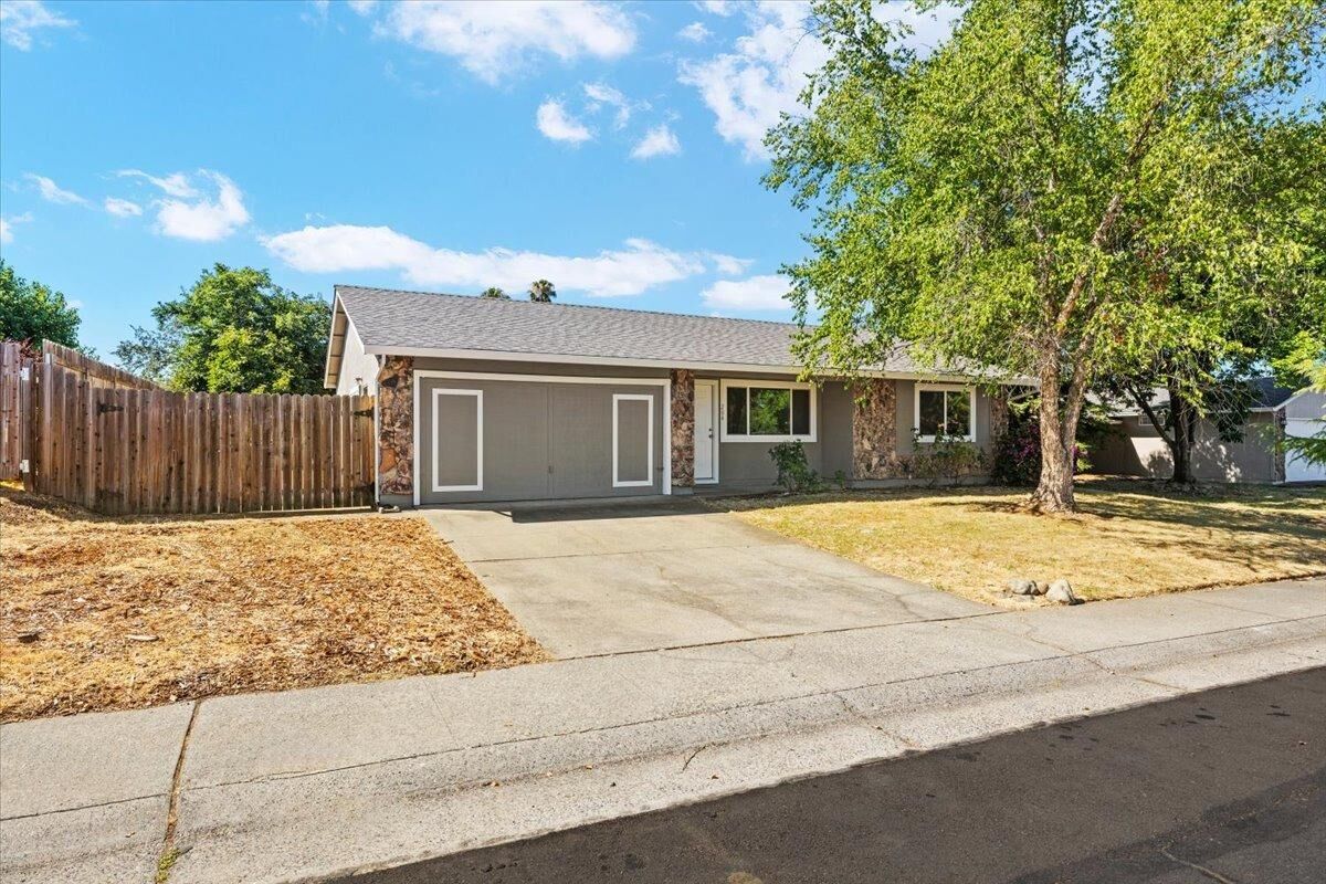 Property Photo:  204 Willowmere Drive  CA 95630 