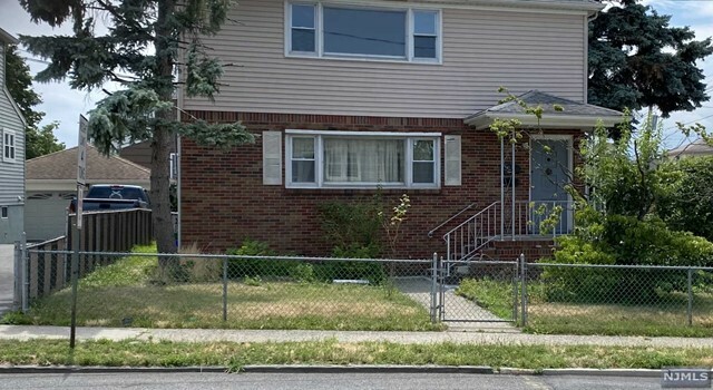 Property Photo:  300 Lake Avenue 2nd Floor  NJ 07071 