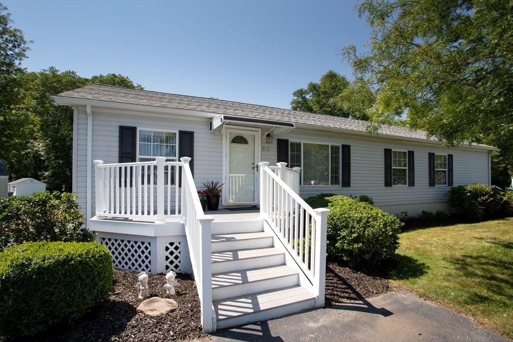 Property Photo:  60 Mockingbird Ln  RI 02878 